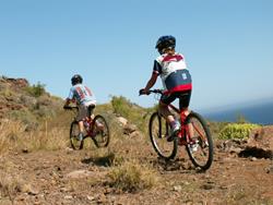 Canary Islands - Gran Canaria Windsurf, Stand Up Paddle Board Holiday. MTB Bike and cycling excursions.